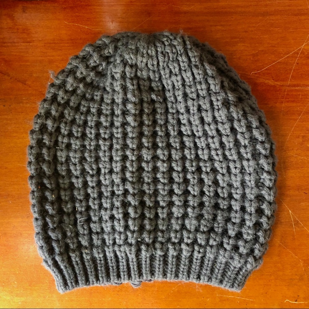 bdg gray knit beanie hat